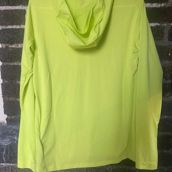 NWT Arc'teryx Taema Hoody Women's M - Lightweight, Quick-Dry, Adventure-Ready - Picture 5 of 7